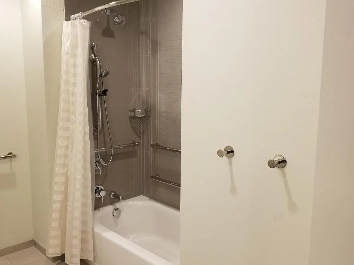 Hyatt House Nashville Downtown-Convention Center 3*,