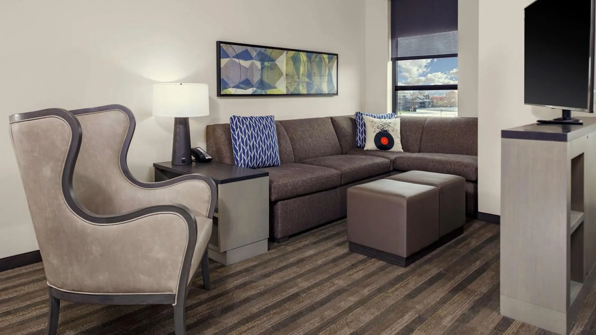 Hotel Hyatt House Nashville Downtown-Convention Center